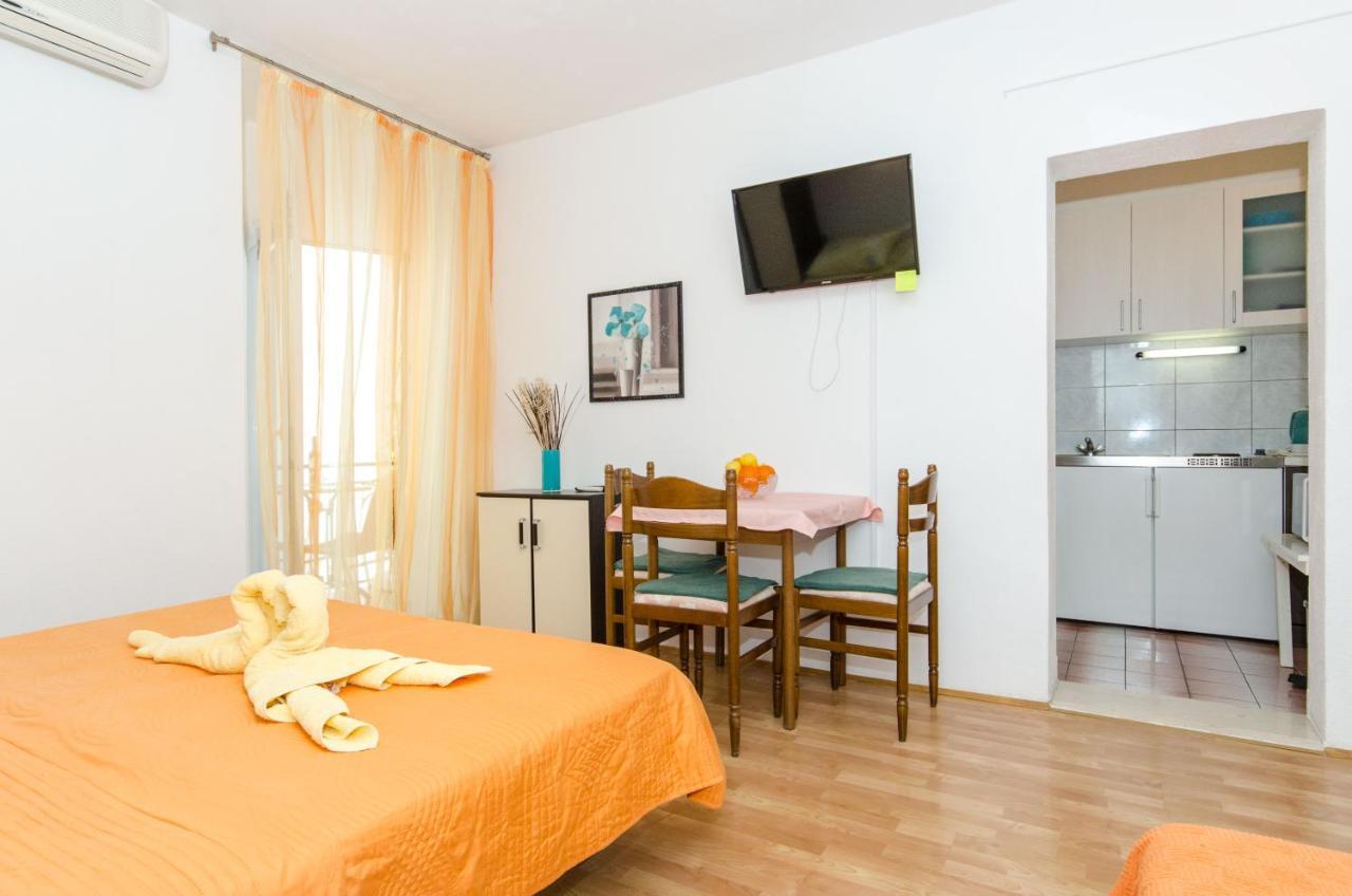 Knezovicapartments Zivogosce Exterior photo