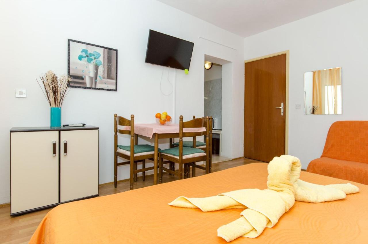 Knezovicapartments Zivogosce Exterior photo